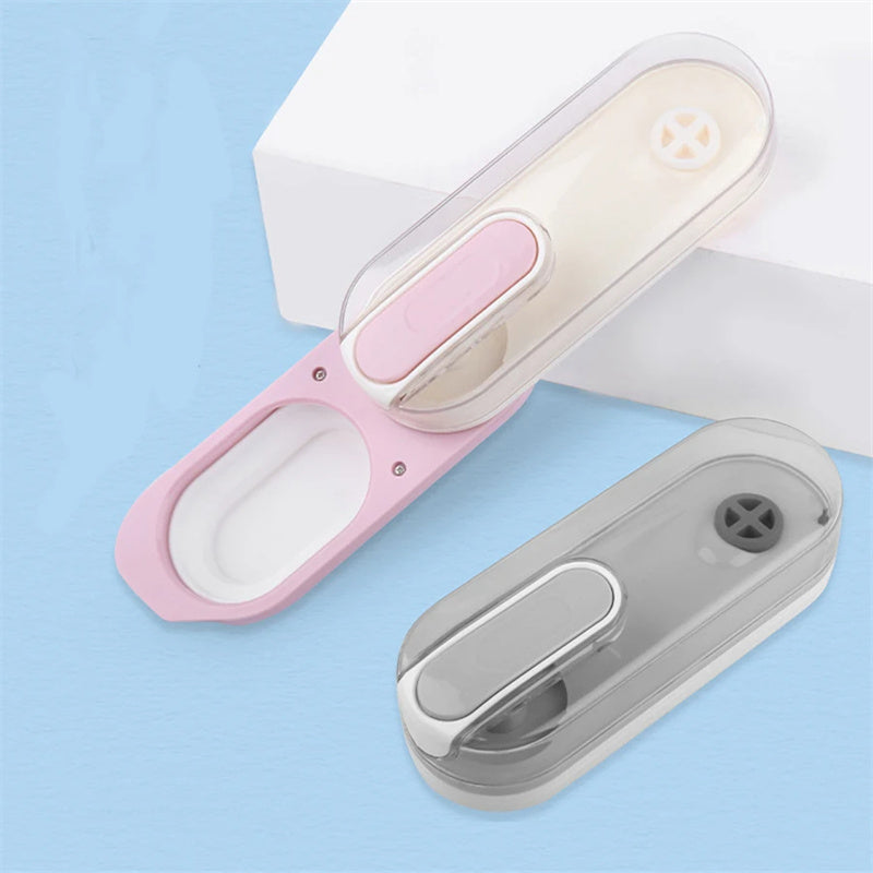 Praktische zusammenklappbare Wasserflasche für einfaches Reisen mit Haustieren