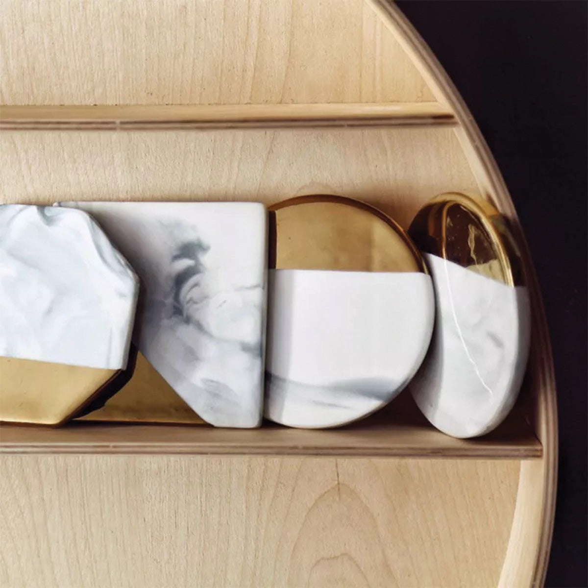 IvoraHome - Prächtiges Elfenbein-Marmor-Untersetzer-Set für einen Hauch von Eleganz in Ihrem Interieur