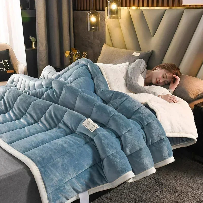 Luxusweiche Korallenfleece-Decke – Warme und gemütliche Flanell-Wohndecke für Herbst und Winter