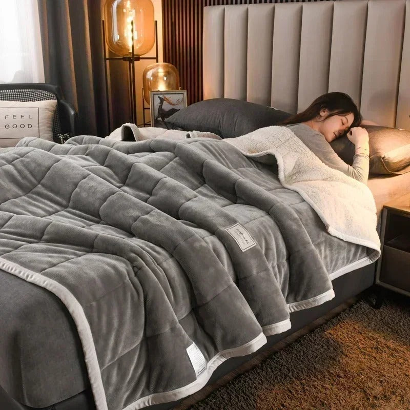 Luxusweiche Korallenfleece-Decke – Warme und gemütliche Flanell-Wohndecke für Herbst und Winter