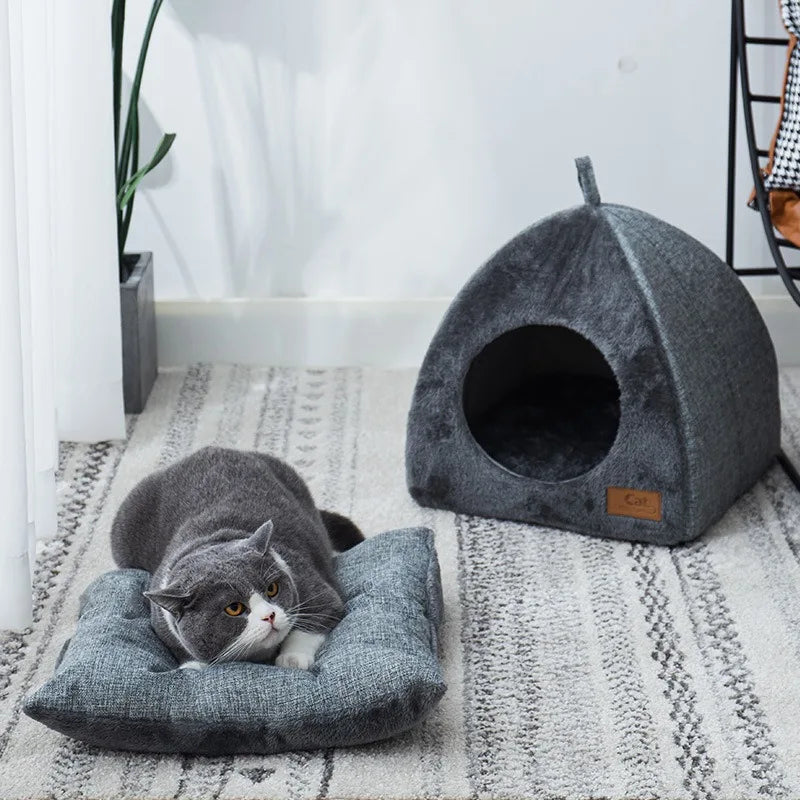 Luxus Geschlossenes Katzenhaus für Ultimative Wärme, Komfort und Sicherheit