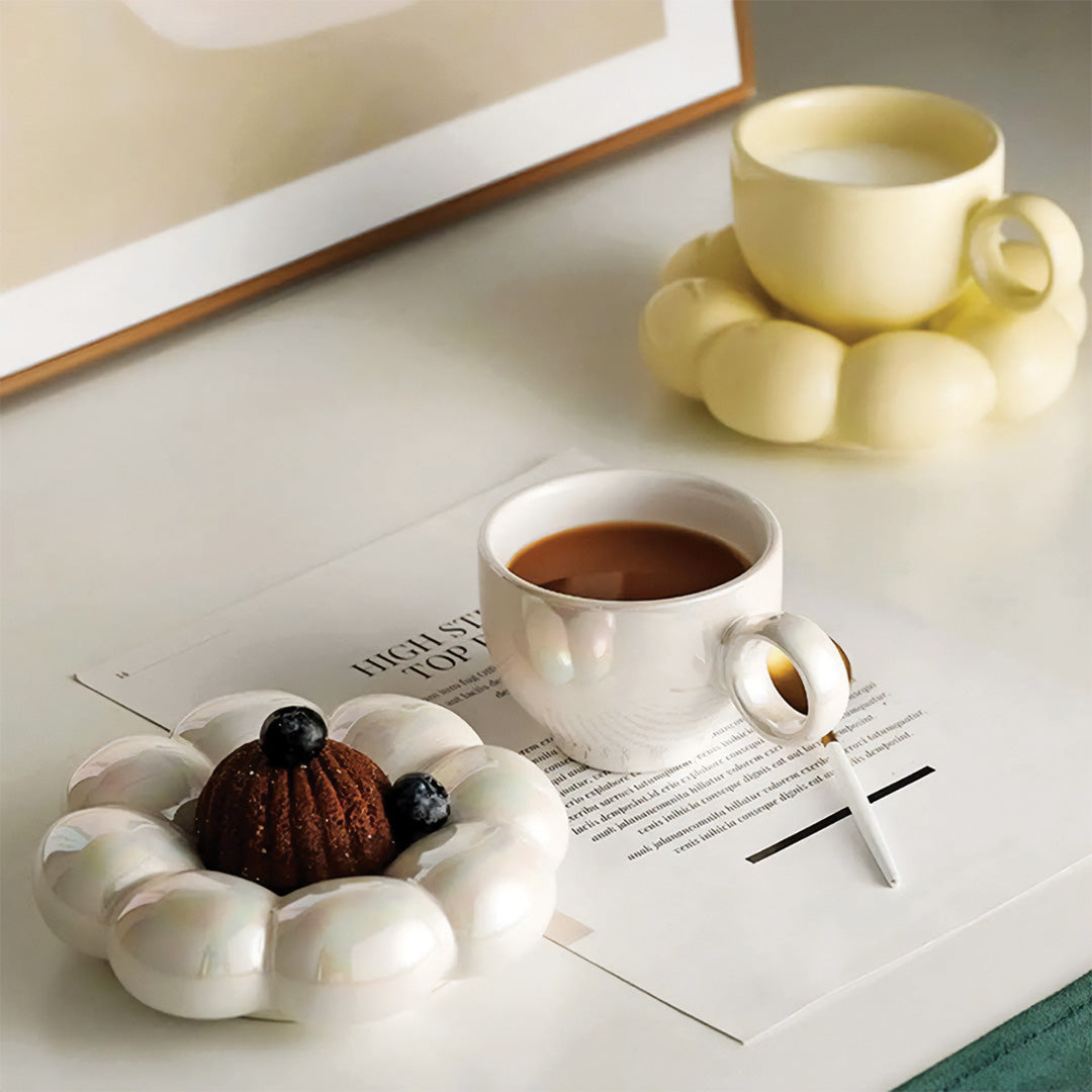 Elegante Sonnenblumen-Tasse mit Blumenmuster Perfekt für ein schönes Frühstück