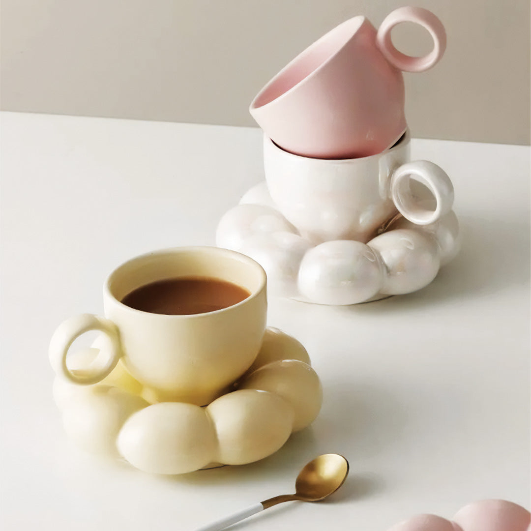 Elegante Sonnenblumen-Tasse mit Blumenmuster Perfekt für ein schönes Frühstück